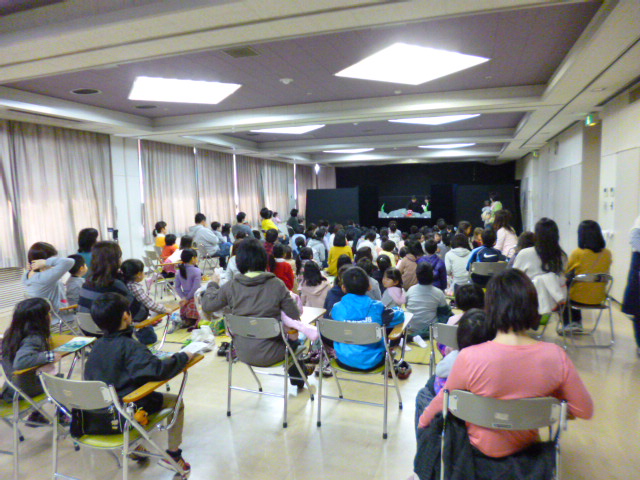 会場は大盛況!